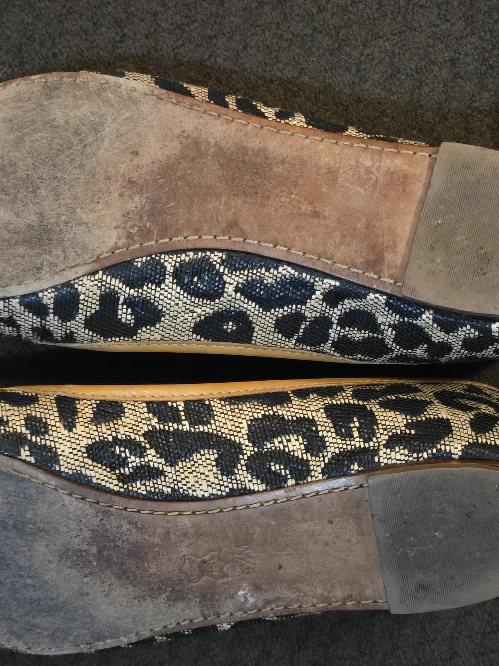 Tory Burch Tan Leather-Trim Logo Ballet Flats with Black & Cream Woven Upper